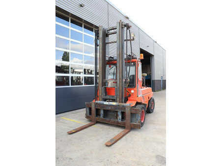 Carrelli elevatori diesel 1992  Linde H70DW (9)