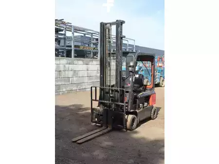 Elektro čtyřkolový VZV - EP Equipment  (9)