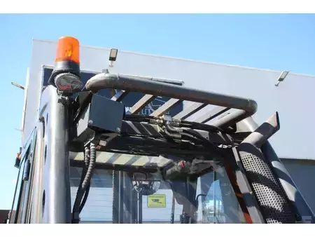 Diesel Forklifts 2011  Linde H60D-01 (17)