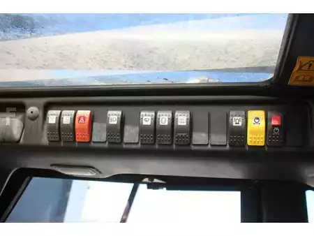 Diesel Forklifts 2011  Linde H60D-01 (27)