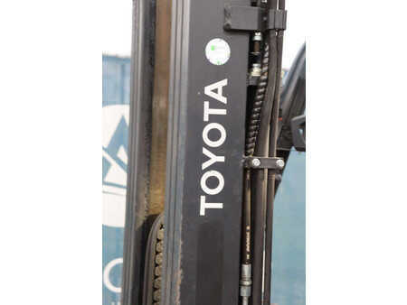 Elektromos 4 kerekű 2021  Toyota 8FBE18T (12)