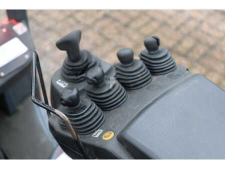 Elektromos 4 kerekű 2021  Toyota 8FBE18T (28)