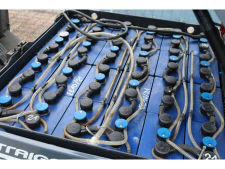 Elektromos 4 kerekű 2021  Toyota 8FBE18T (31)