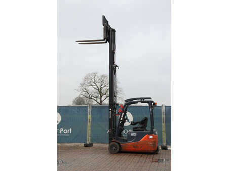 Elektromos 4 kerekű 2021  Toyota 8FBE18T (37)