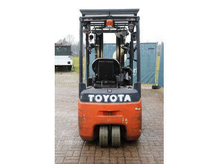 Elektromos 4 kerekű 2021  Toyota 8FBE18T (5)