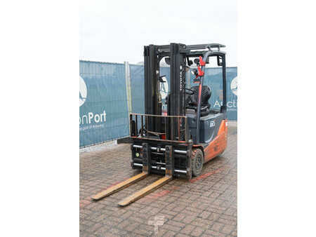 Elektromos 4 kerekű 2021  Toyota 8FBE18T (9)