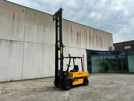 Dieseltruck 1991  Boss MH40D/4B-3 (30)