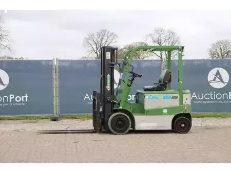 Eléctrica de 4 ruedas 2008  Artison FB 25 (1)