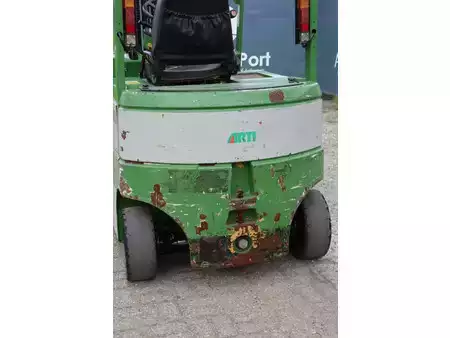 Eléctrica de 4 ruedas 2008  Artison FB 25 (17)