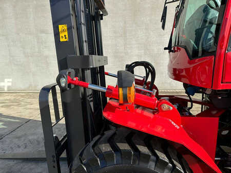 Empilhador todo-terreno 2025  [div] RTF-3500 (12)