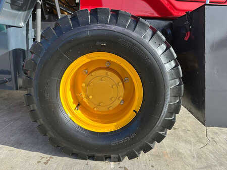 Empilhador todo-terreno 2025  [div] RTF-3500 (20)