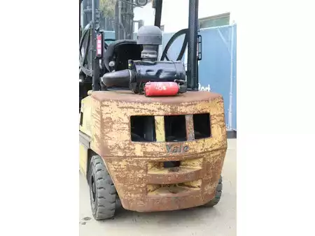 Carretilla elevadora diésel 1998  Yale GDP30TF (17)