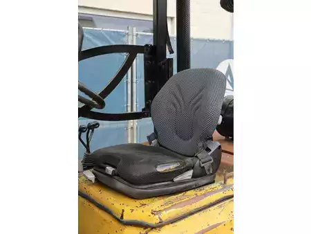 Carretilla elevadora diésel 1998  Yale GDP30TF (24)