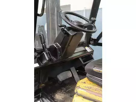 Carretilla elevadora diésel 1998  Yale GDP30TF (25)