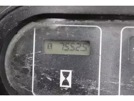 Carretilla elevadora diésel 1998  Yale GDP30TF (33)