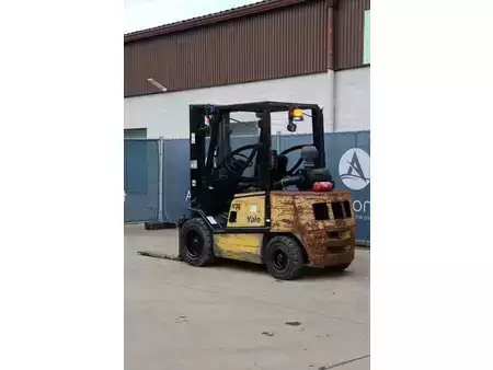 Carretilla elevadora diésel 1998  Yale GDP30TF (4)