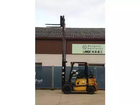 Carretilla elevadora diésel 1998  Yale GDP30TF (40)