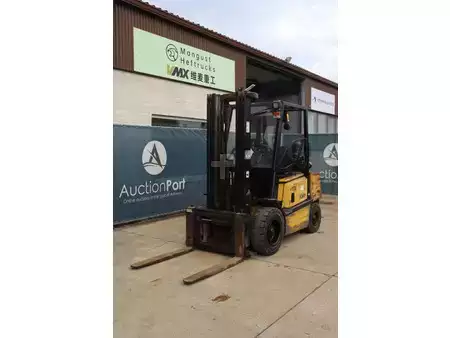 Carretilla elevadora diésel 1998  Yale GDP30TF (9)