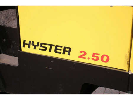 Elektro čtyřkolový VZV 1992  Hyster J2.50XL (15)
