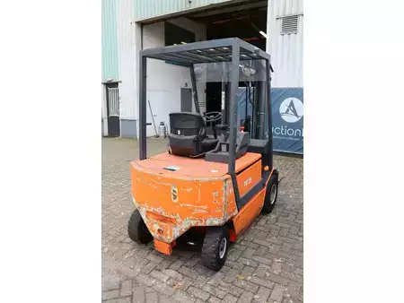 Elektromos 4 kerekű 1998  Mic PE 25 MP MK VI A-1 (6)