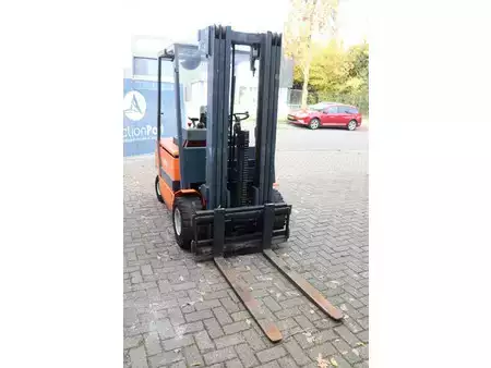 Elektromos 4 kerekű 1998  Mic PE 25 MP MK VI A-1 (7)