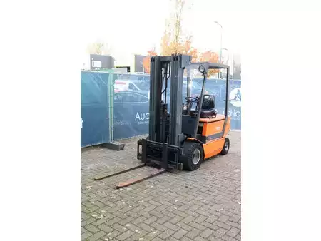 Elektromos 4 kerekű 1998  Mic PE 25 MP MK VI A-1 (9)