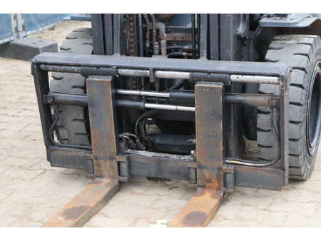 Carrelli elevatori diesel 2012  Toyota 52-8FDJF35 (11)