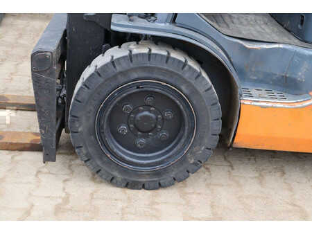 Carrelli elevatori diesel 2012  Toyota 52-8FDJF35 (13)