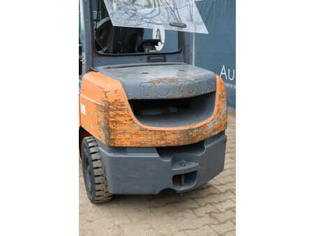 Carrelli elevatori diesel 2012  Toyota 52-8FDJF35 (15)