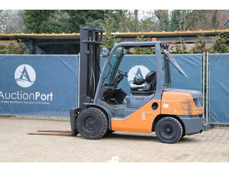 Carrelli elevatori diesel 2012  Toyota 52-8FDJF35 (3)