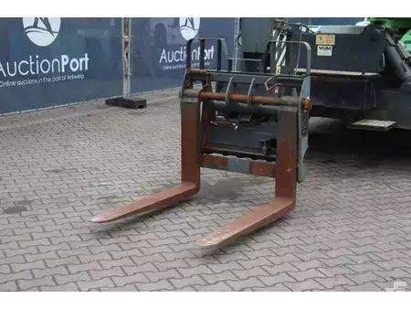 Telescopic forklift rigid 2016  Magni RTH 5.23 S-M/B (10)