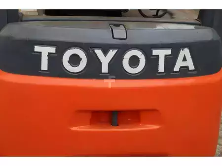 Elektro čtyřkolový VZV 2018  Toyota 8FBE20T (16)