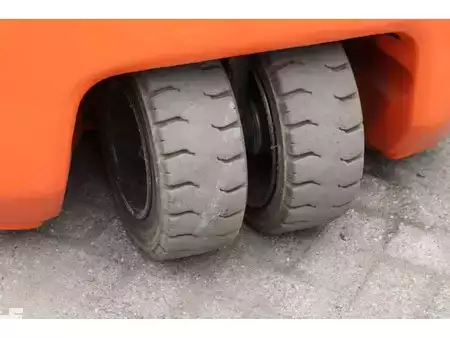 Elektro čtyřkolový VZV 2018  Toyota 8FBE20T (17)