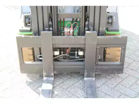Chariots électriques à 4 roues 2017  Cesab B316 (12)