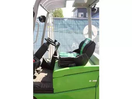 Chariots électriques à 4 roues 2017  Cesab B316 (21)