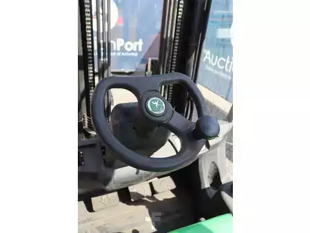 Chariots électriques à 4 roues 2017  Cesab B316 (25)
