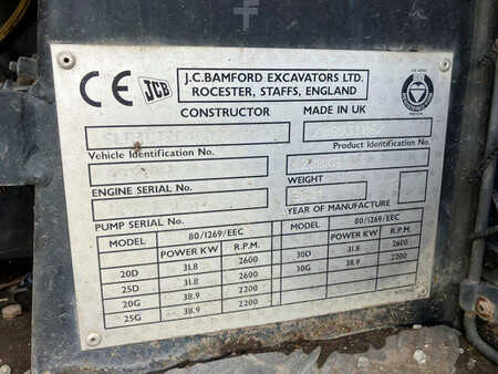 Chariots téléscopiques fixes 2004  JCB TLT2D (14)