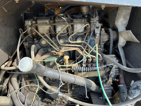 Chariots téléscopiques fixes 2004  JCB TLT2D (15)