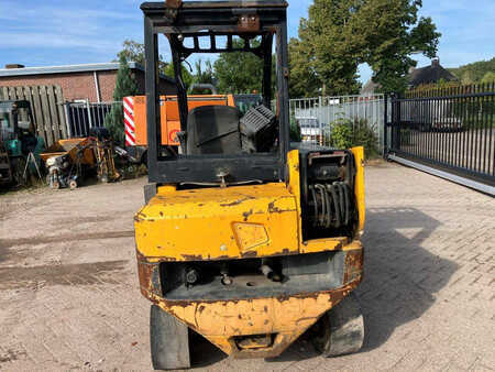 Chariots téléscopiques fixes 2004  JCB TLT2D (4)