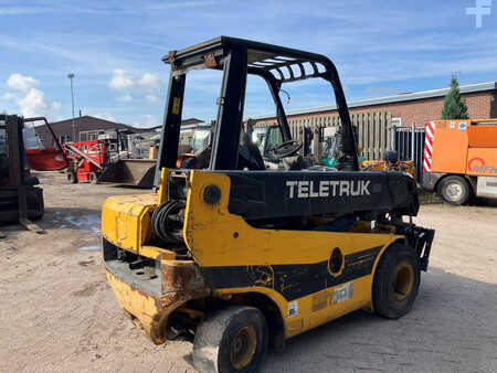 Chariots téléscopiques fixes 2004  JCB TLT2D (5)