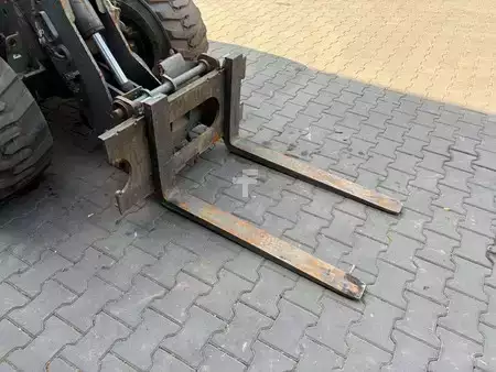 Telescopic forklift rigid 2014  [div] 4548 Tendo (5)
