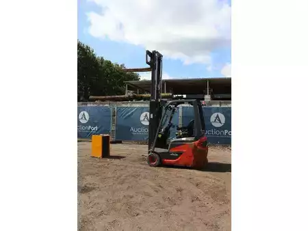 Eléctrica de 4 ruedas 2019  Linde E16C (27)