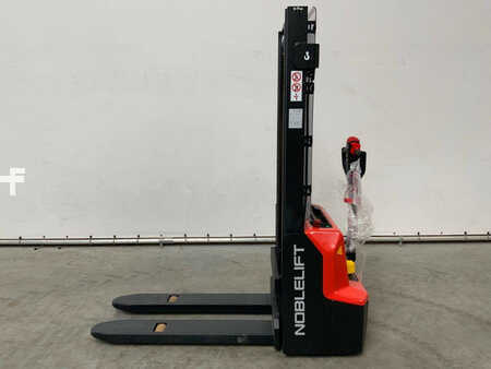 Apilador eléctrico 2024  Noblelift PSE12B29 (1)