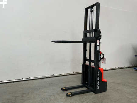 Apilador eléctrico 2024  Noblelift PSE12B29 (10)