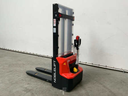 Apilador eléctrico 2024  Noblelift PSE12B29 (3)