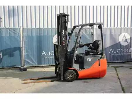 Elektryczne 4-kołowe - Toyota 15 (1)