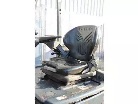 Elektryczne 4-kołowe - Toyota 15 (22)