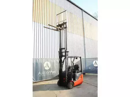 Elektryczne 4-kołowe - Toyota 15 (25)