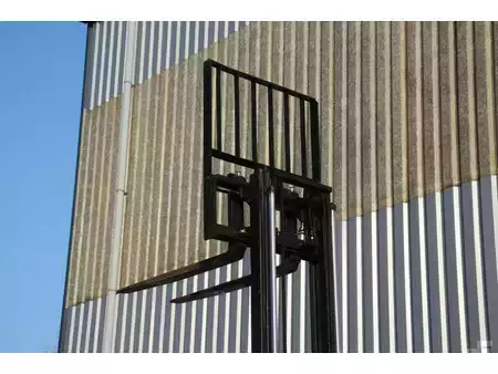 Elektryczne 4-kołowe - Toyota 15 (28)