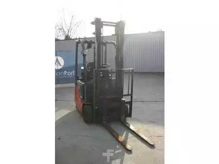 Elektryczne 4-kołowe - Toyota 15 (6)